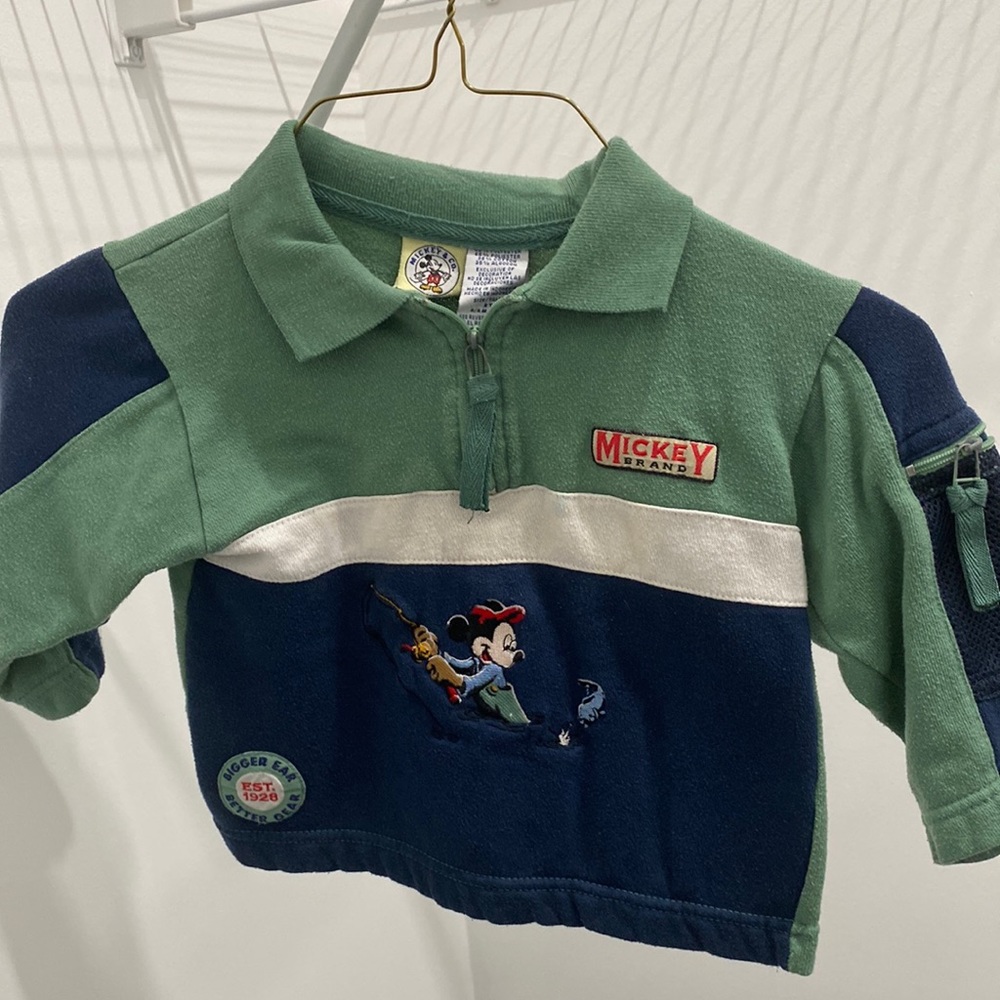 Mickey Gone Fishing Pullover. Like new. Zippers work. 35%cotton poly blend.